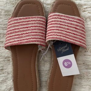 🚫NOT AVAILABLE🚫 Universal Thread Sandals